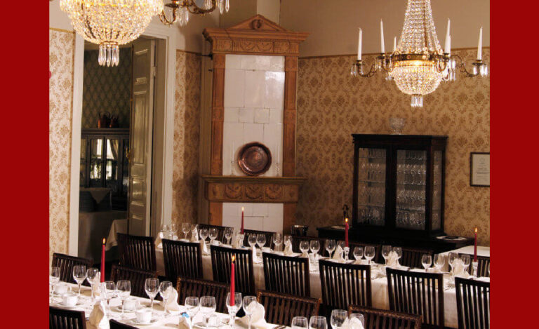 Joululounas Lappeen Ruustinna pe 12.12.  klo 12